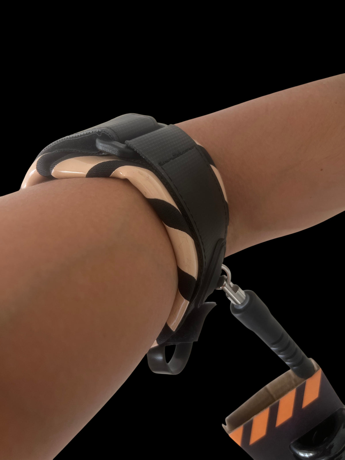 Air Flow Bicep Leash 8mm Black / Beige — foto 4
